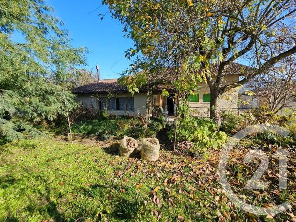 Maison à vendre  5 pièces - 113 m 2   FOIX  - 09