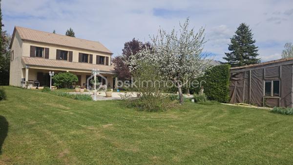 Maison de 215 m²