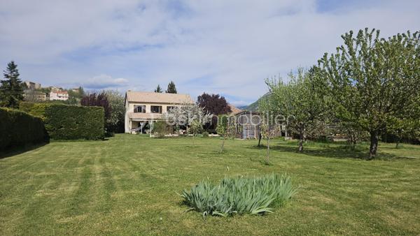 Maison de 215 m²