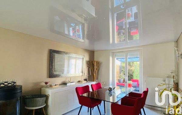 Maison traditionnelle 5 pièces de 200 m² à Mareuil-lès-Meaux (77100)