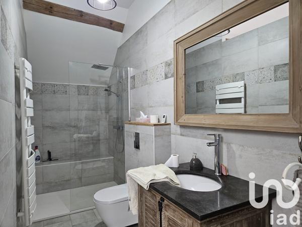 Maison traditionnelle 5 pièces de 200 m² à Mareuil-lès-Meaux (77100)