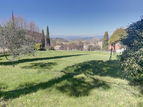 Malaucène (84340) COUP DE COEUR! MAISON PROVENCALE DE CARACTERE NICHÉE DANS UN ECRIN DE VERDURE