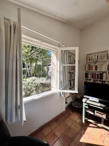 Malaucène (84340) COUP DE COEUR! MAISON PROVENCALE DE CARACTERE NICHÉE DANS UN ECRIN DE VERDURE