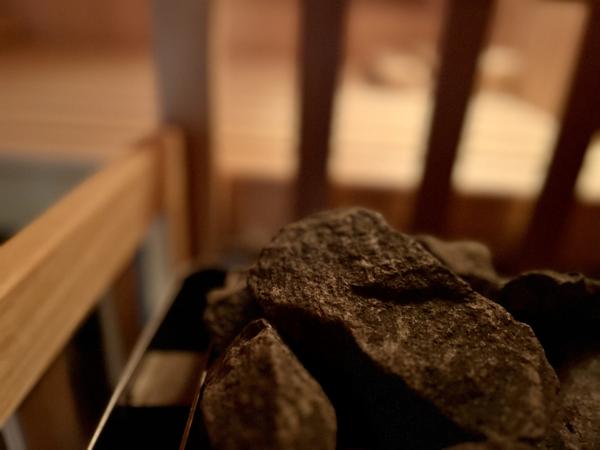 Malaucène (84340) COUP DE COEUR! MAISON PROVENCALE DE CARACTERE NICHÉE DANS UN ECRIN DE VERDURE