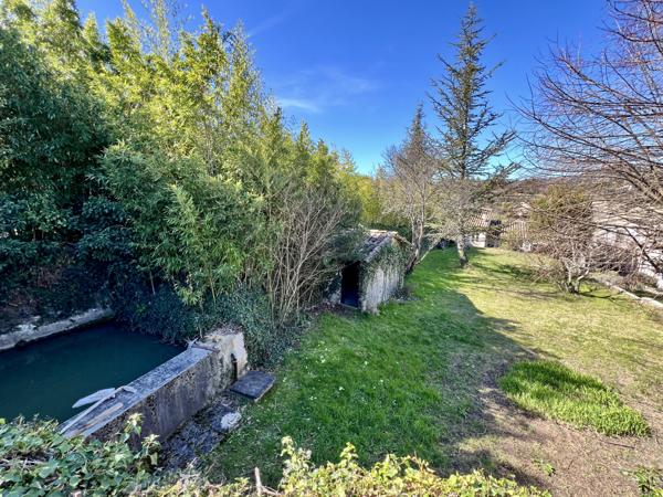 Malaucène (84340) COUP DE COEUR! MAISON PROVENCALE DE CARACTERE NICHÉE DANS UN ECRIN DE VERDURE