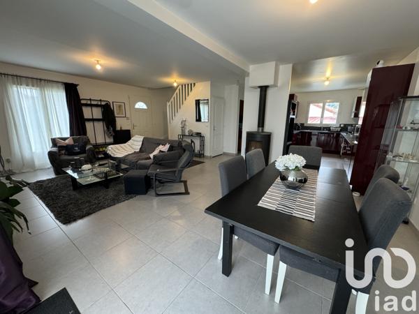 Maison à vendre 6 pièces 126 m² Saint-Germain-lès-Arpajon