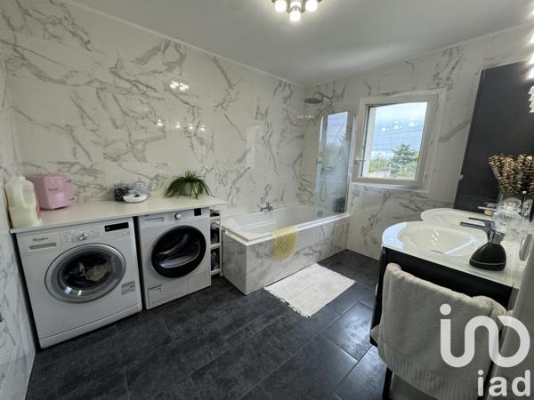 Maison à vendre 6 pièces 126 m² Saint-Germain-lès-Arpajon