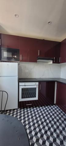 Saint-Germain-en-Laye (78100) 3 Pièces 49m² RUE DE POISSY - ST GERMAIN EN LAYE