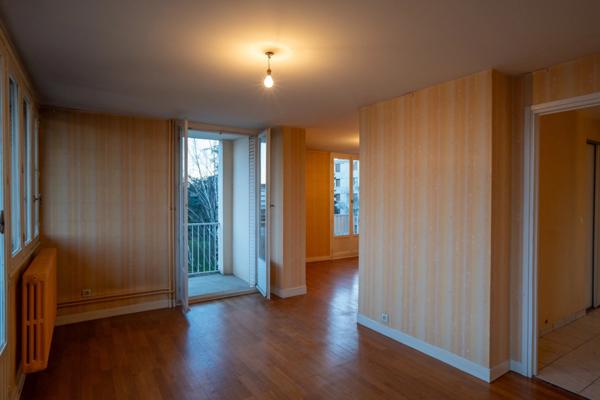 Appartement à vendre 3 pièces BRON (69)