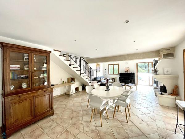 Villa 7 pièces, 219 m2