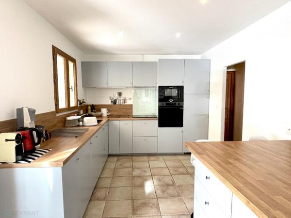 Villa 7 pièces, 219 m2