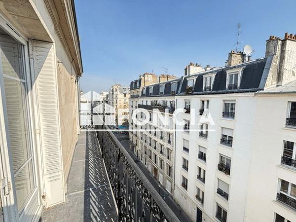 Location Appartement 3 pièces 53.83 m² - Paris 75018