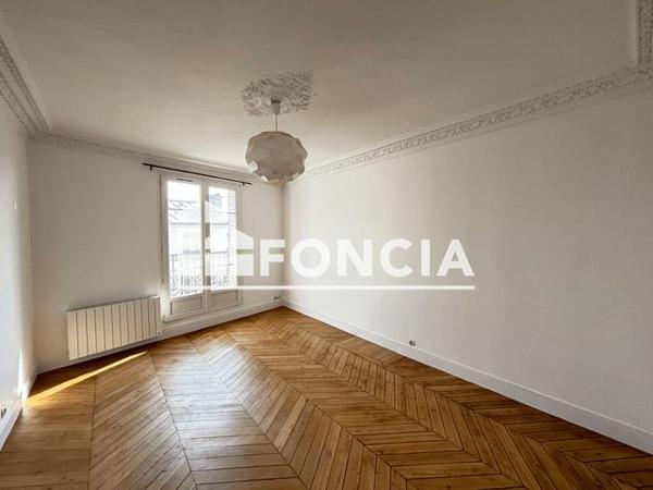Location Appartement 3 pièces 53.83 m² - Paris 75018