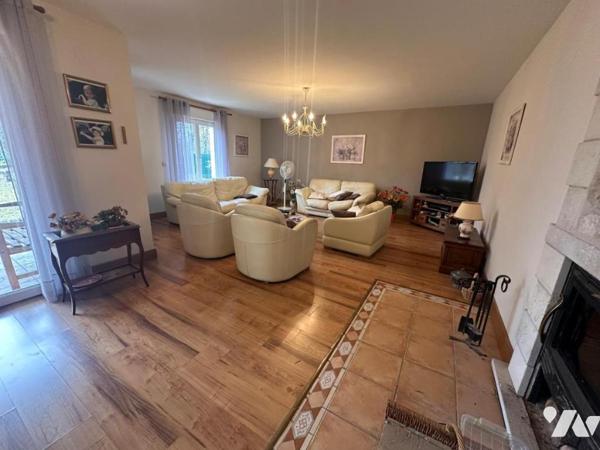 Maison 5 chambres, piscine à LALBENQUE