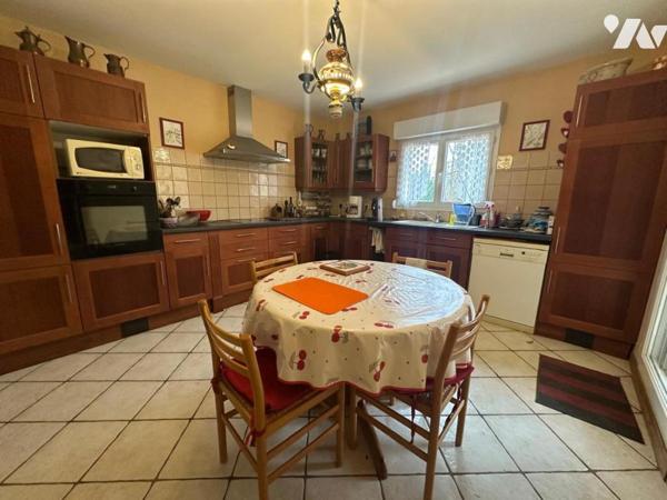 Maison 5 chambres, piscine à LALBENQUE