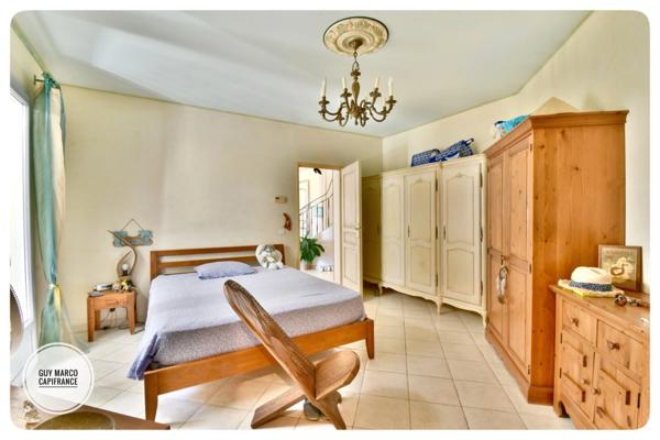 Maison à vendre 5 pièces LE THOLONET (13)