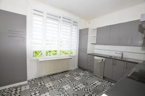 Maison Sainte Genevieve Des Bois 5 pièce(s) 80 m2