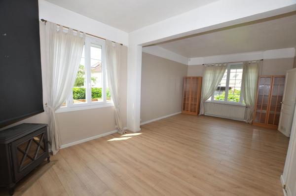 Maison Sainte Genevieve Des Bois 5 pièce(s) 80 m2