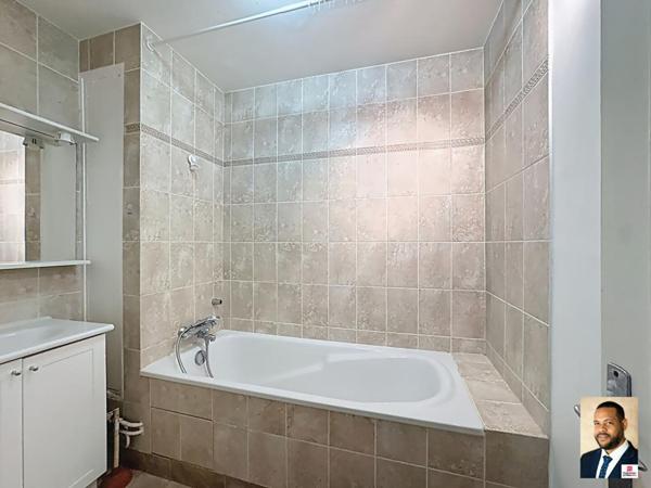 Appartement Meudon 104m( 4 pièces + 2 caves + Parking)