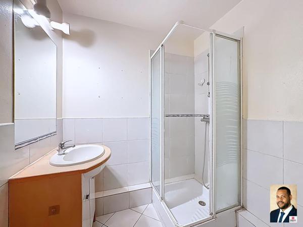 Appartement Meudon 104m( 4 pièces + 2 caves + Parking)