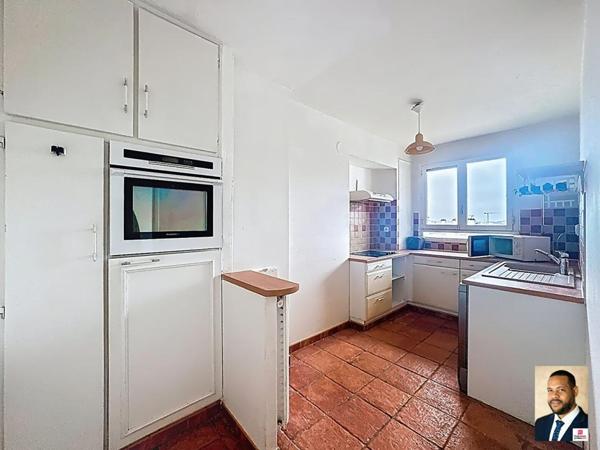 Appartement Meudon 104m( 4 pièces + 2 caves + Parking)