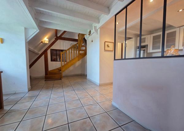 Appartement de 70m² au calme dans une résidence bien entretenue avec parc, Dinard Prieuré-Vicomté.
