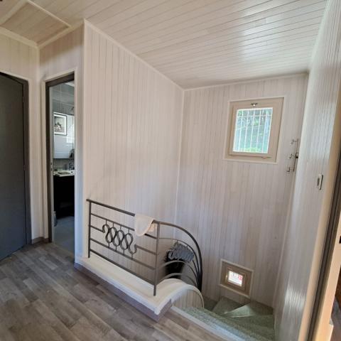 A VENDRE MAISON ENTIEREMENT RENOVEE / CHAMBRE EN REZ-DE-CHAUSSEE / JARDIN / GARAGE / 4 CHAMBRES