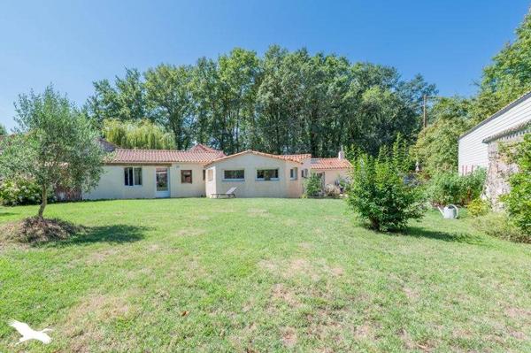 Maison à vendre |  La Chevrolière |  5 pièces | 166 m²