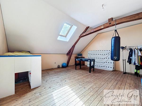 Dpt Sarthe (72), à vendre proximité gare MONTVAL SUR LOIR, maison bourgeoise 5 chambres sur 600 m² de terrain