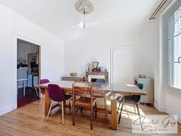 Dpt Sarthe (72), à vendre proximité gare MONTVAL SUR LOIR, maison bourgeoise 5 chambres sur 600 m² de terrain