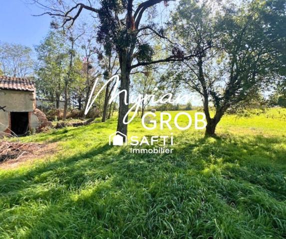 Ferme à rénover sur terrain modulable - 1500 m2