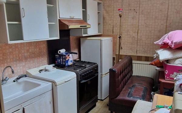 Maison à vendre    2 pièces •  Mamers