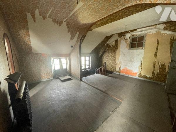 À Vendre : Maison avec Grand Potentiel à Bordères-sur-l'Échez –Idéale pour Professionnel et Commerce