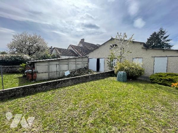 À Vendre : Maison avec Grand Potentiel à Bordères-sur-l'Échez –Idéale pour Professionnel et Commerce