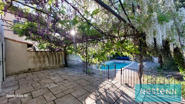 Maison ENTRESSEN T4, 3 Chambres, jardin, piscine et garage aménagé, env 127m²