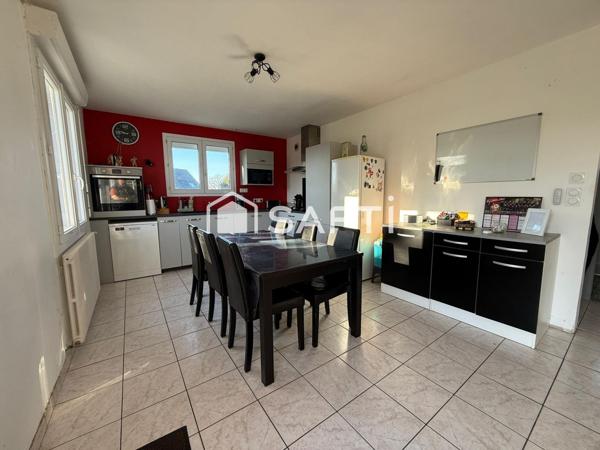 Maison familliale de 153 m2,  à Evellys au calme,proche des commodités