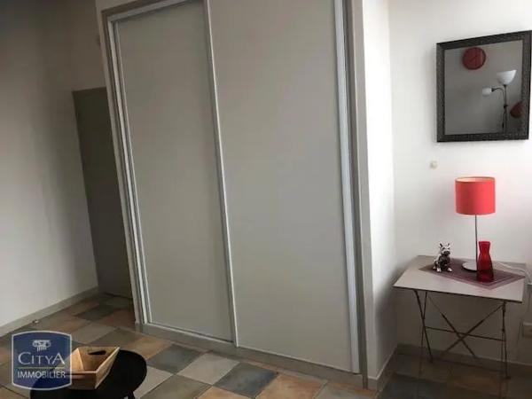 Appartement à louer 2 pièces 30.9m² Carcassonne (11000)