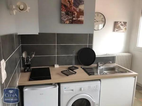 Appartement à louer 2 pièces 30.9m² Carcassonne (11000)