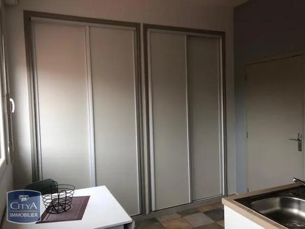 Appartement à louer 2 pièces 30.9m² Carcassonne (11000)