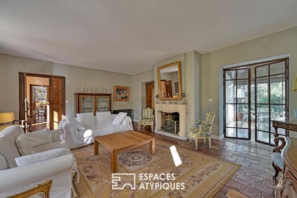 Bastide de charme avec piscine et dépendance