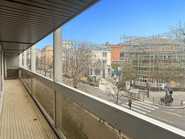 Appartement Paris 3 pièce(s) 70m² + Balcon de 12m²