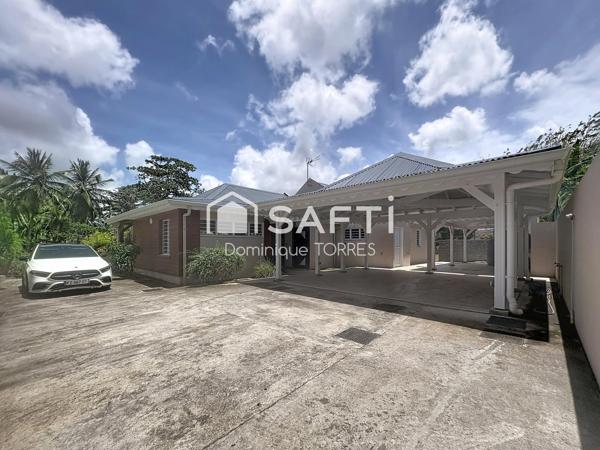 Villa d’Architecte Contemporaine – Élégance et  Art de Vivre à DUCOS