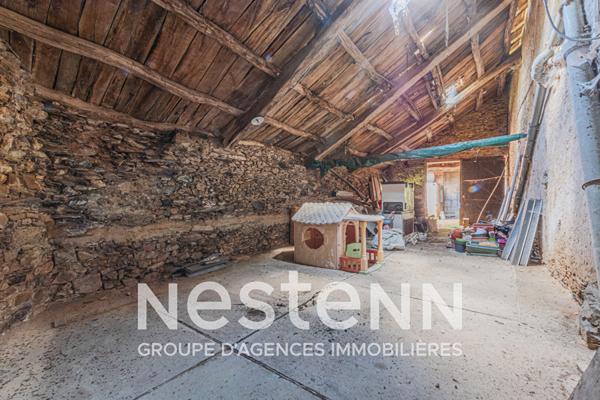 Maison Alban ancienne ferme avec dépendances sur 1ha de terrain attenant