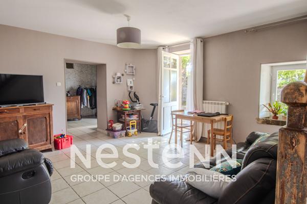 Maison Alban ancienne ferme avec dépendances sur 1ha de terrain attenant