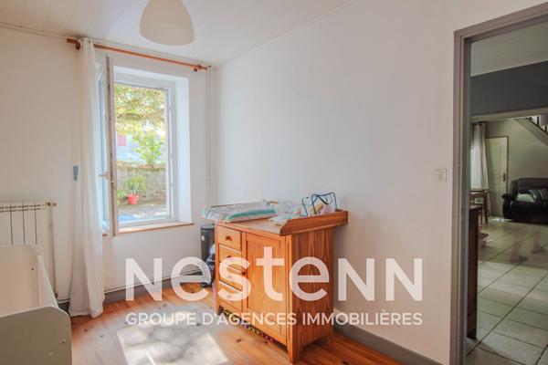 Maison Alban ancienne ferme avec dépendances sur 1ha de terrain attenant