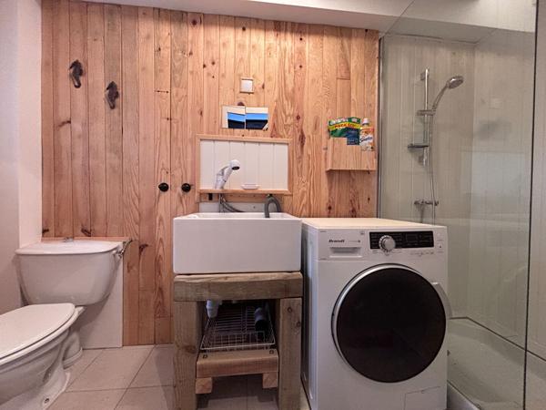 Charmante maison en pierre rénovée avec jardin clos et garage Villefagnan
