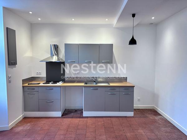 Vente jolie maison rénovée par artisans de 123.62 m² centre ville de VAAS (72500)