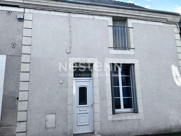 Vente jolie maison rénovée par artisans de 123.62 m² centre ville de VAAS (72500)