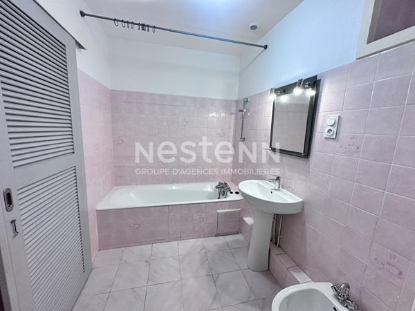 Vente jolie maison rénovée par artisans de 123.62 m² centre ville de VAAS (72500)