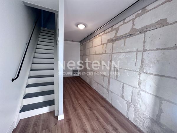 Vente jolie maison rénovée par artisans de 123.62 m² centre ville de VAAS (72500)